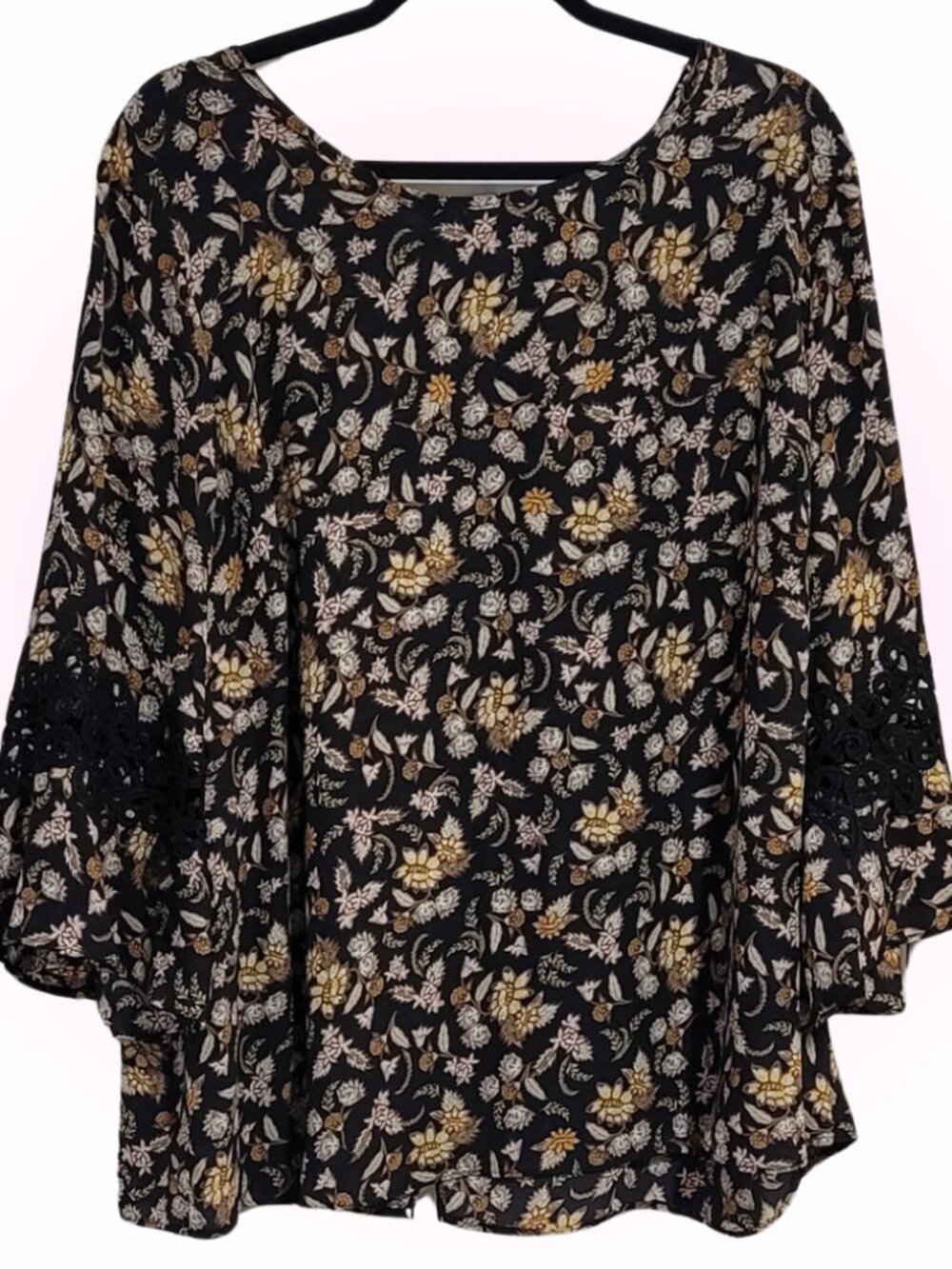 FLOWY LACE DETAIL BELL SLEEVE WOMEN'S FLORAL BLOUSE EUC 3X XXXL